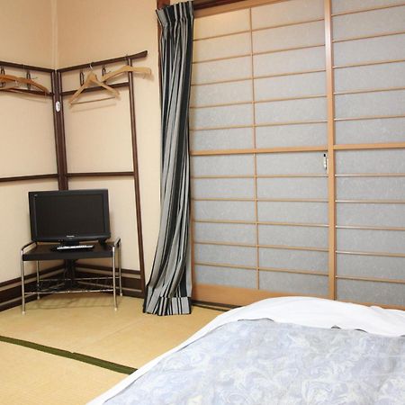 Chizuru Ryokan Hiroshima Bagian luar foto