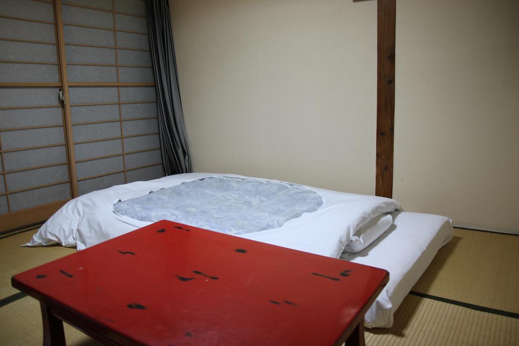 Chizuru Ryokan Hiroshima Bagian luar foto