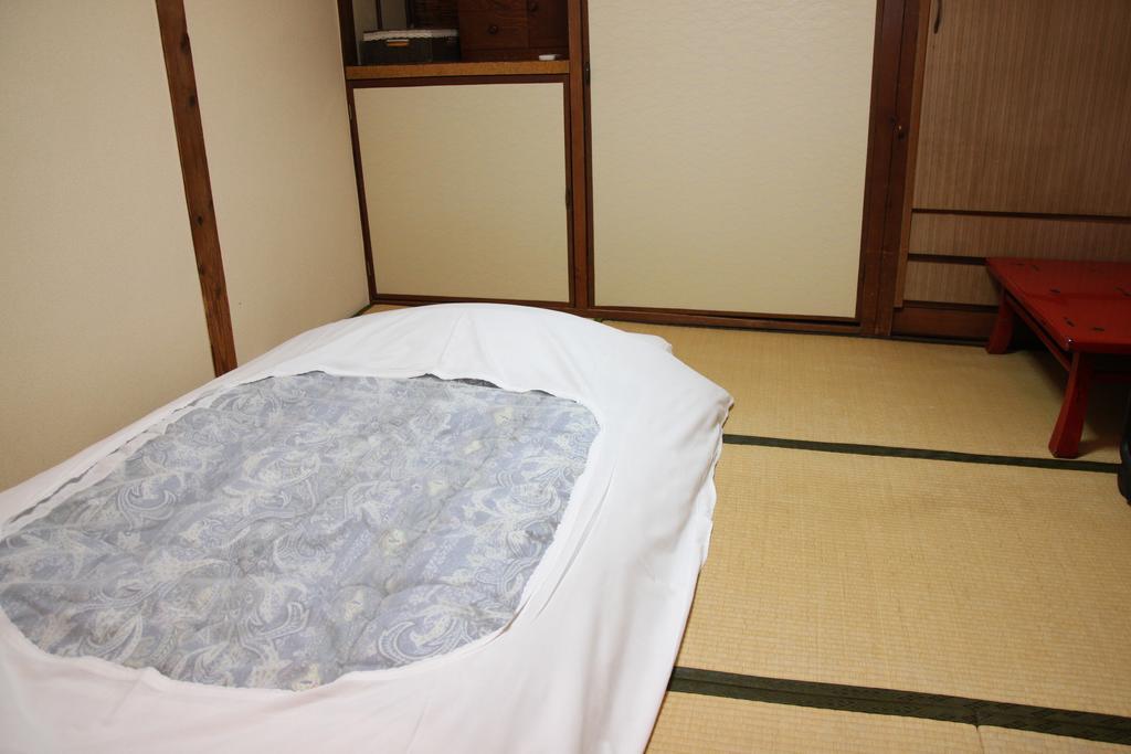 Chizuru Ryokan Hiroshima Bagian luar foto