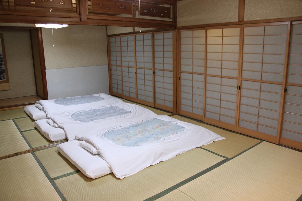 Chizuru Ryokan Hiroshima Bagian luar foto