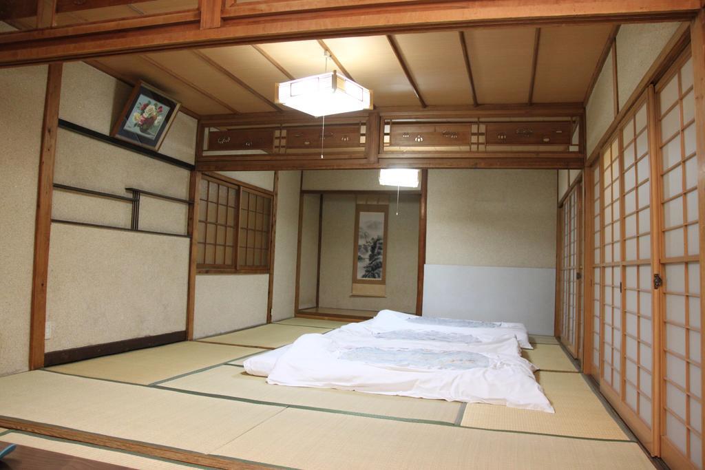 Chizuru Ryokan Hiroshima Bagian luar foto