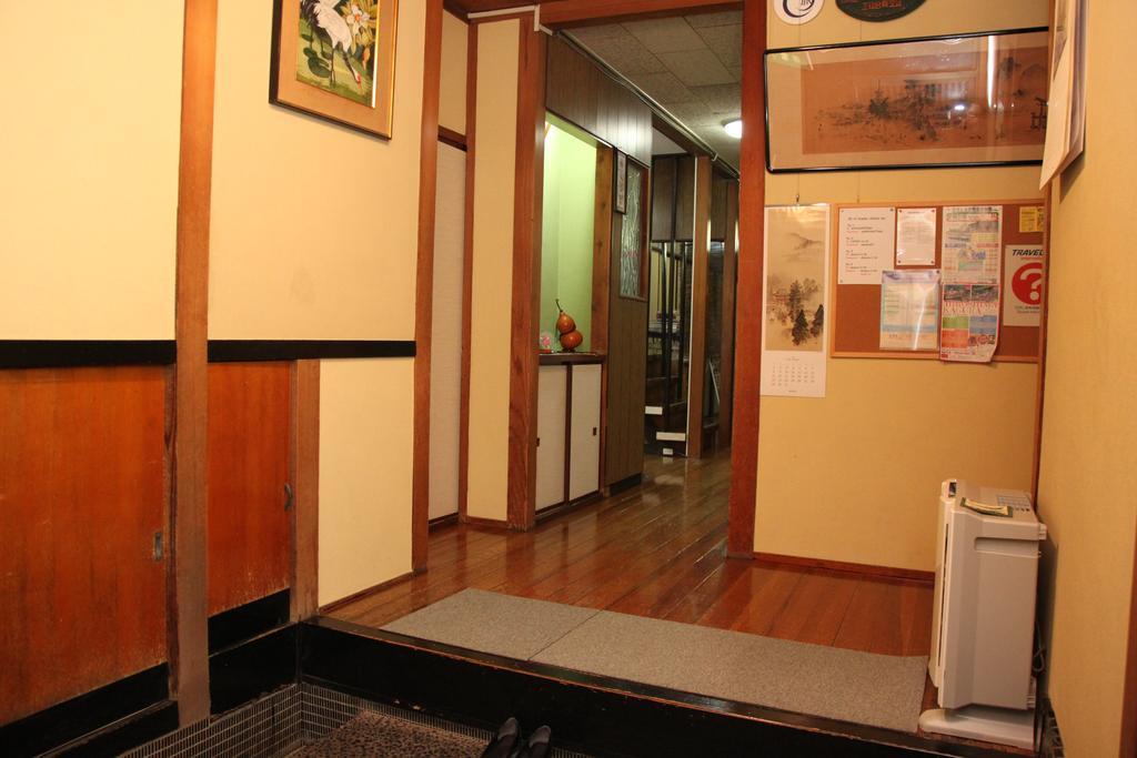 Chizuru Ryokan Hiroshima Bagian luar foto