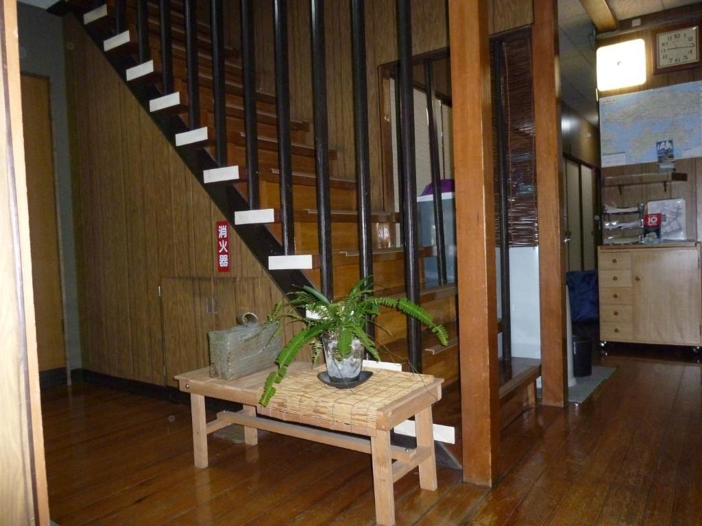 Chizuru Ryokan Hiroshima Bagian luar foto